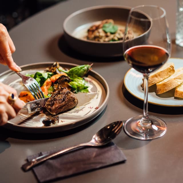 Food & Beverage